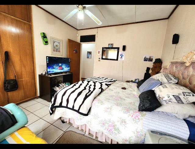 3 BEDROOM HOUSE FOR SALE IN MAYBERRY PARK
